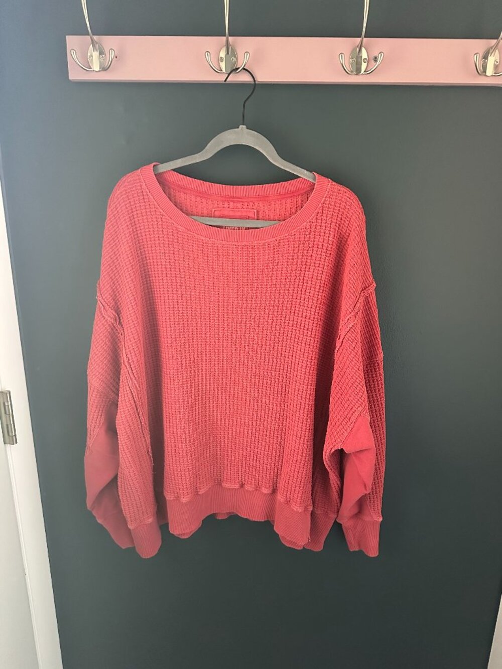 American Eagle Lived-In Women's Scoop Neck Sweater - Red - Size L